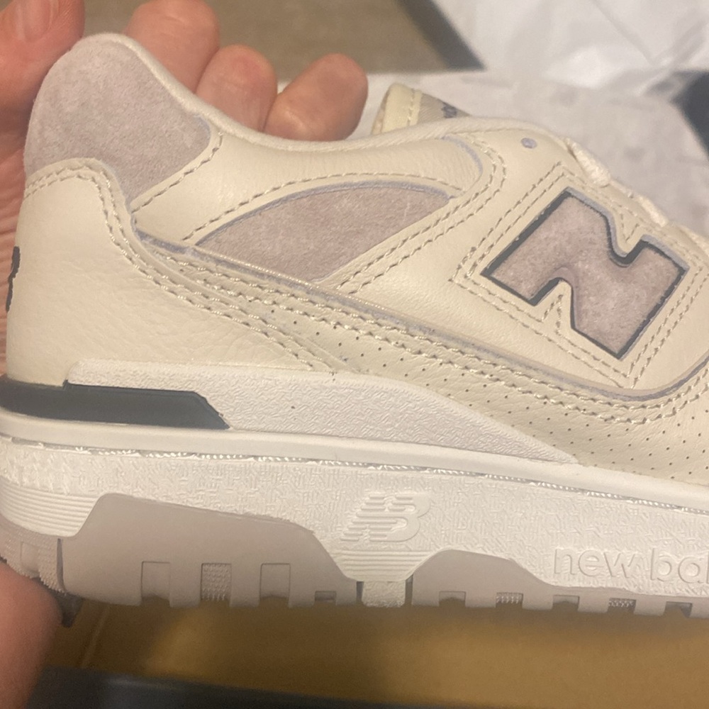 NEW BALANCE 550 SZ 7 - Picture 10 of 15